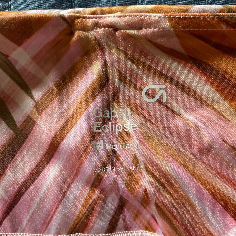 Gap Fit Eclipse Design Legging Size M - Picture 11 of 14